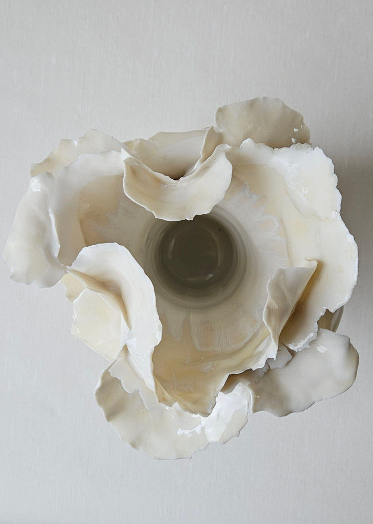 Elin Ruist Contemporary Porcelain Vase Top
