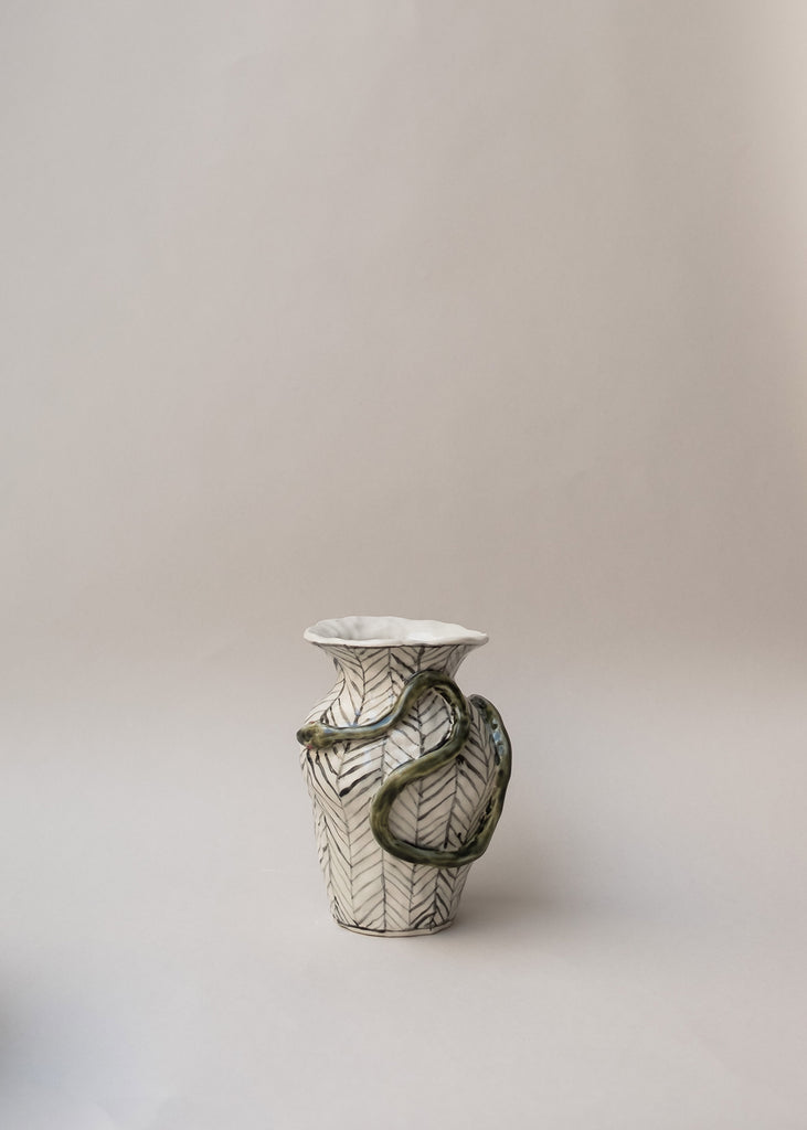 Caroline Harrius snake vase small