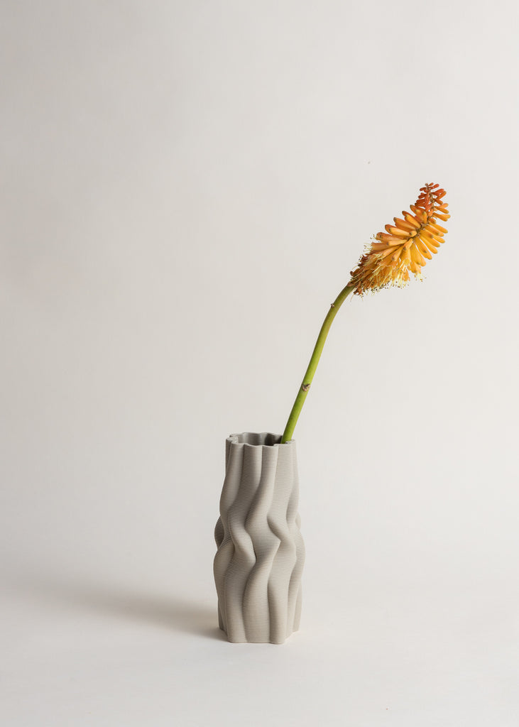Drag And Drop Intertwined Vase 3D printed Artwork
