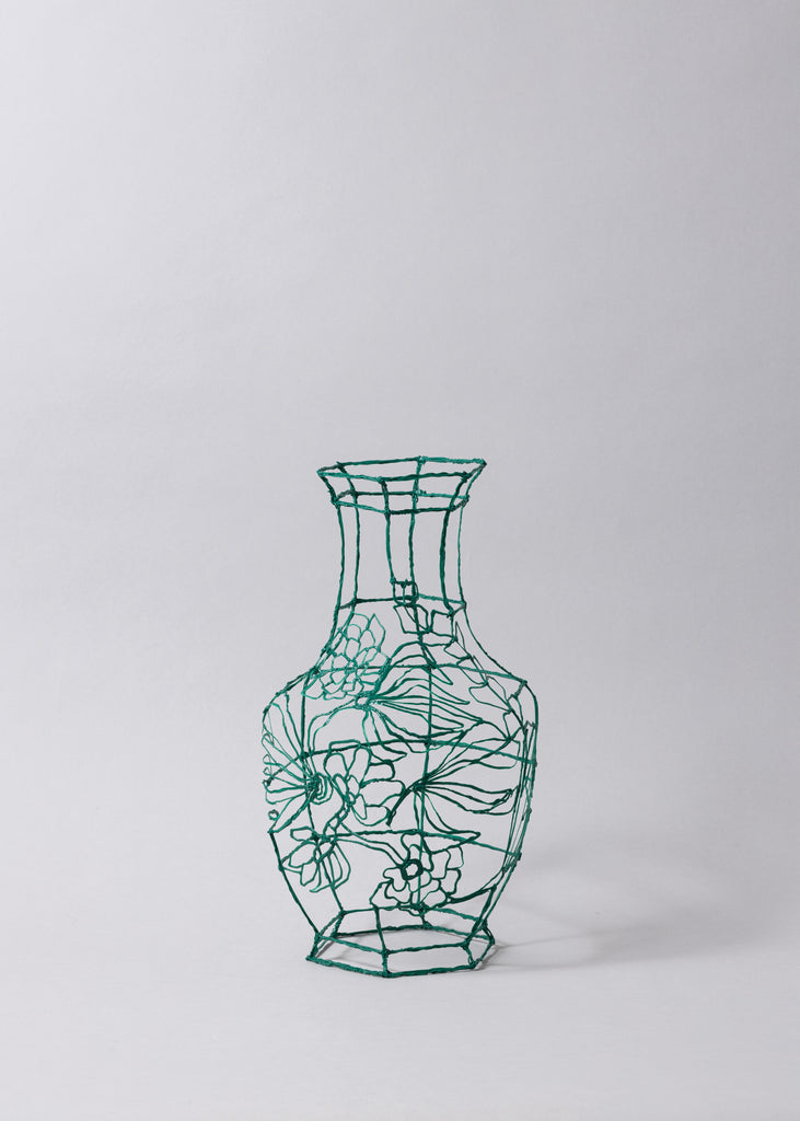 Iris Megens Between The Lines Green Vase Handmade Sculpture 3D drawn Bio-resin