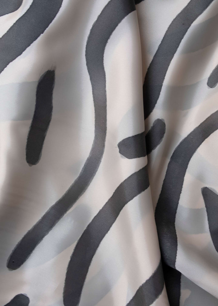 Kassandra Widmark Utas silk and ink painting body close-up