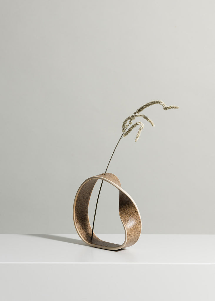Slorence Ring Vase Sculpture Brown Sand