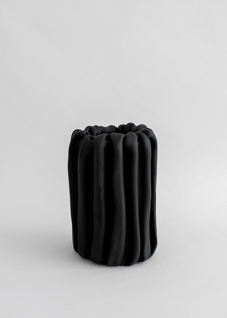Sofia Tufvasson Drape vase black